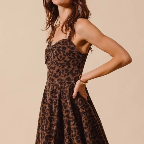 SO ME Mineral Washed Leopard Flare Cami Dress - Picture 9 of 11